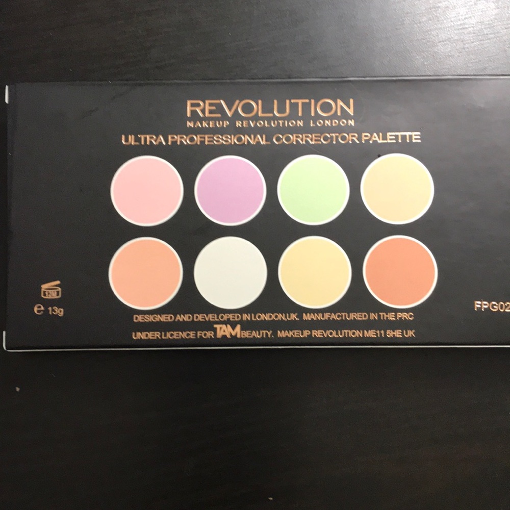 Revolution Beauty Corrector Palette